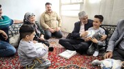 حضور وزیر ورزش و جوانان در منزل شهید فوتبالیست ملایری