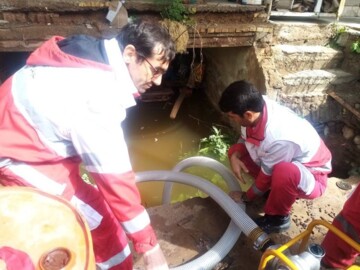 امدادرسانی نجاتگران هلال احمر ایلام به ۲۸۰ نفر گرفتار در سیلاب