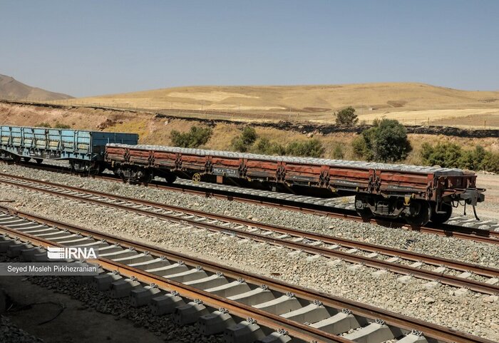 نگاهی به رویدادهای کردستان در سال ۱۴۰۲/ افتتاح قطار سنندج-تهران و تحقق رویای ۱۸ ساله