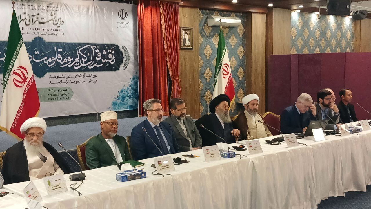 وزير الثقافة: شباب جبهة المقاومة هم فخر العالم الإسلامي وزير الثقافة: شباب جبهة المقاومة هم فخر العالم الإسلامي