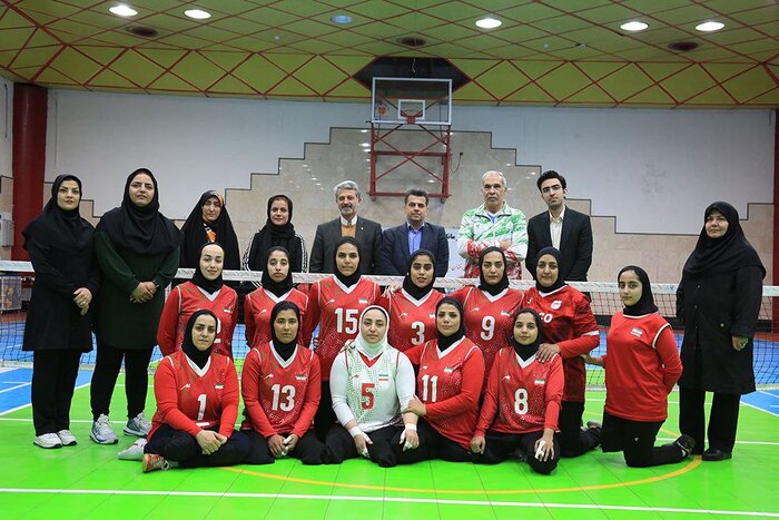 بازدید مسئولان ایفمارک از تمرینات تیم والیبال نشسته بانوان