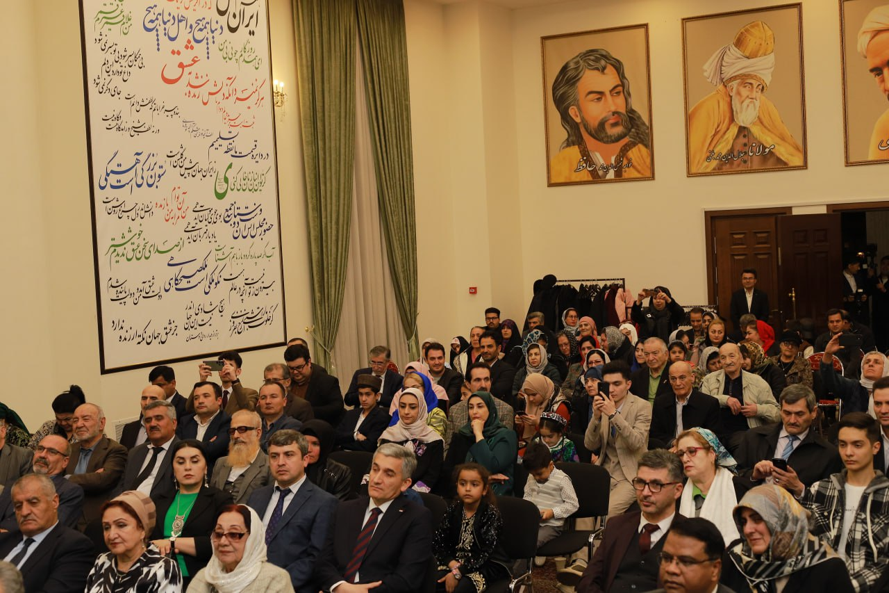 حقیقیان: نوروز با زنجیره‌ای از ارزش‌های مشترک ایرانیان و تاجیکان را به هم متصل کرده است