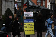 Londra'daki Siyonist Rejim Büyükelçiliğin Bulunduğu Caddeye "Soykırım Caddesi" Adı Verildi
