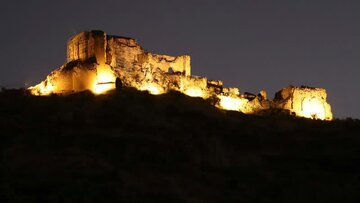 میراث جهانی قلعه دختر فیروزآباد نورپردازی شد