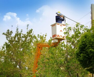 سرویس و بهسازی ۸۶ هزار پایه چراغ روشنایی معابر استان مرکزی 