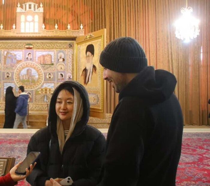 استقبال مسافران نوروزی از آثار تاریخی تبریز به رغم بارش باران