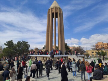 ورود سالانه سه میلیون گردشگر به استان همدان