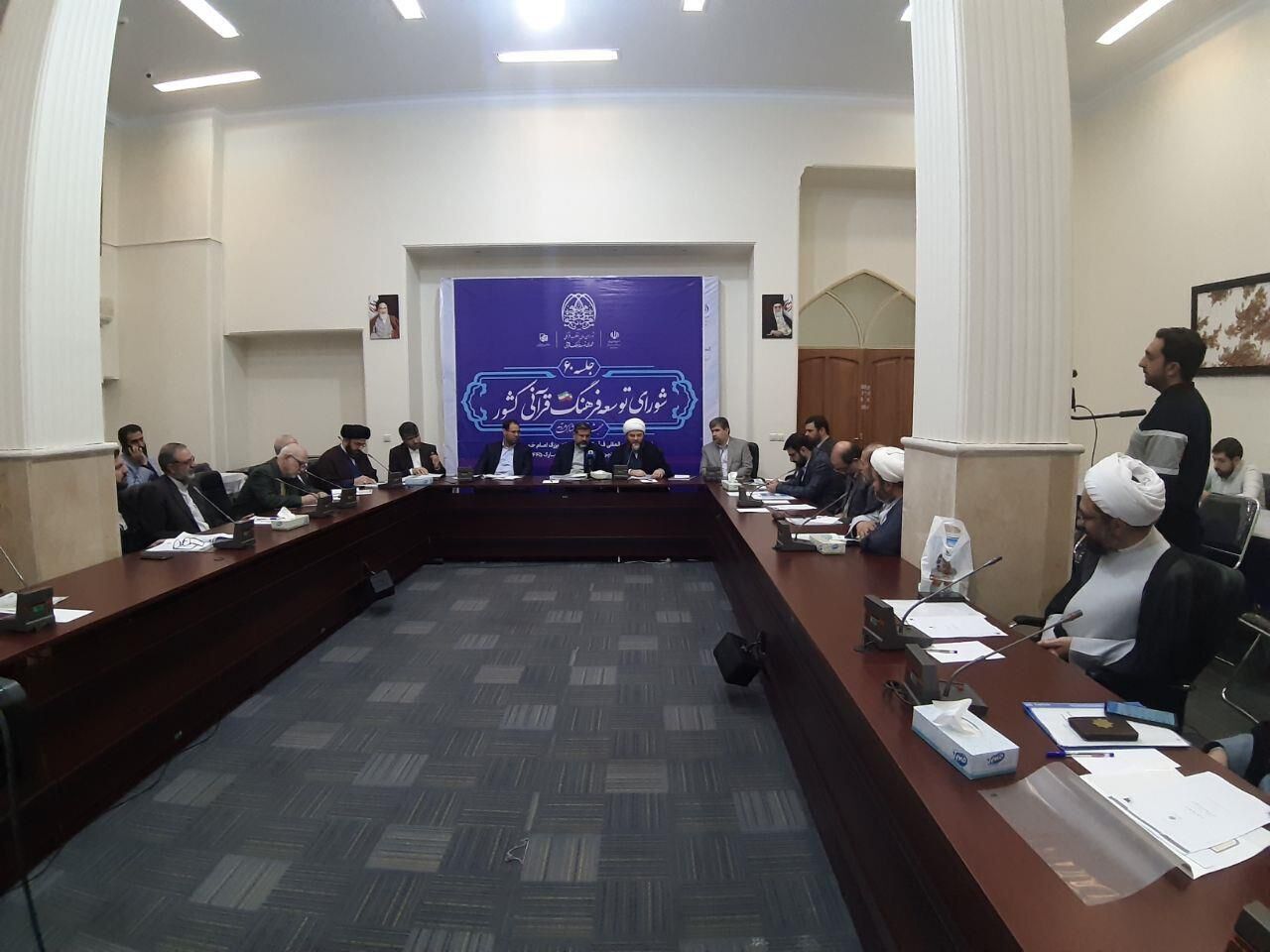 وزير الثقافة الايراني: نشر أعمال لمفكرين مسيحيين عن أهل البيت (ع) وزير الثقافة الايراني: نشر أعمال لمفكرين مسيحيين عن أهل البيت (ع)