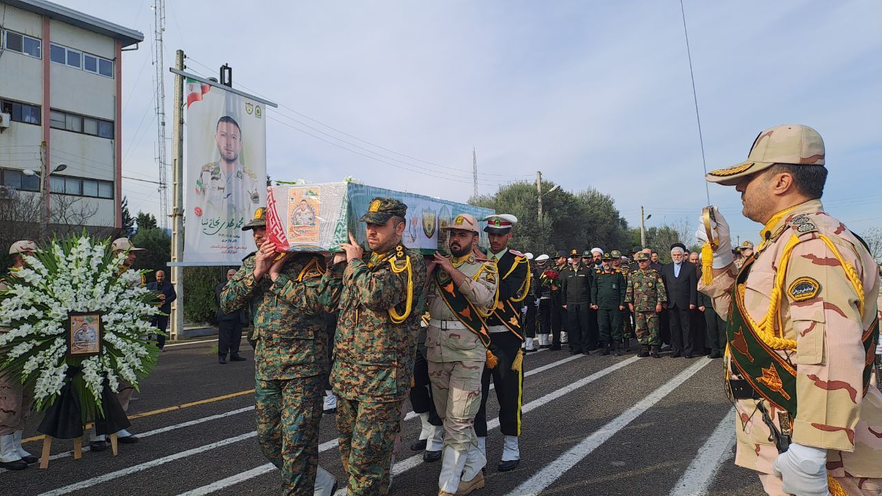 پیکر شهید مرزبانی در گلستان به خاک سپرده شد