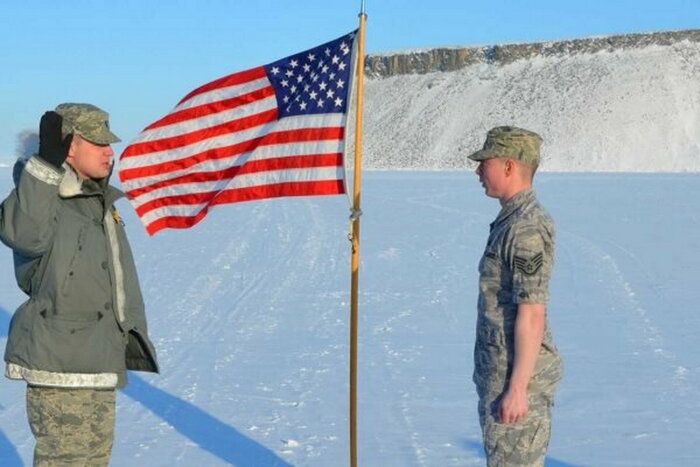 روسیه : ناتو و آمریکا، قطب شمال را به منطقه نظامی تبدیل کردند