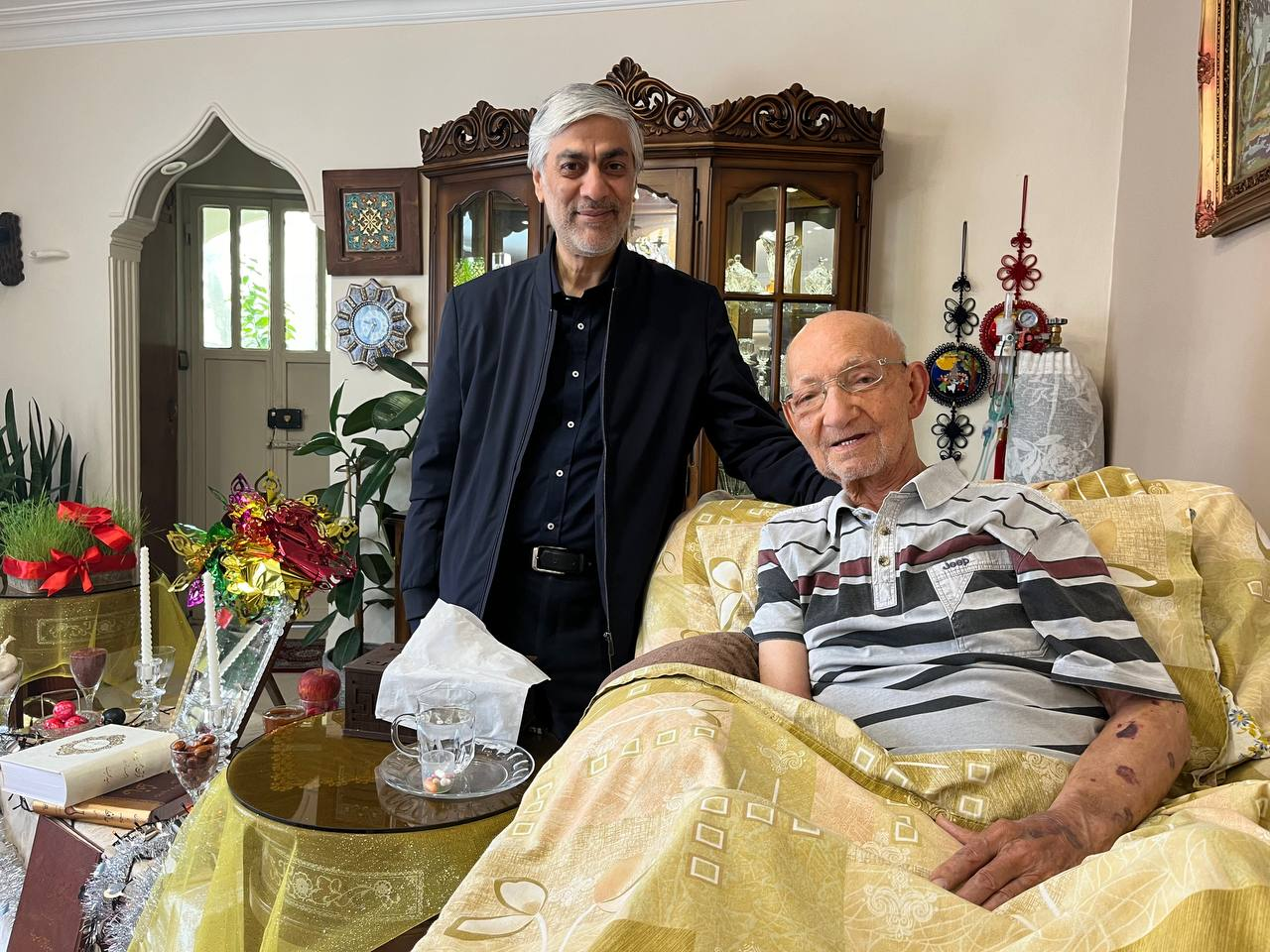 دیدار نوروزی کیومرث هاشمی با کهنپیشکسوت ورزش ایران