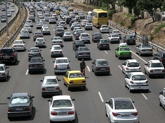 تردد خودروها نوروز امسال در قزوین ۱۱ درصد افزایش داشت