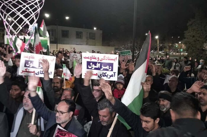مردم اردبیل در محکومیت حمله رژیم صهیونیستی به کنسولگری ایران در دمشق تجمع می‌کنند