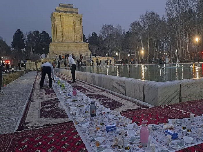 میزبانی شایسته خطه خورشید از زائران نوروزی بر خوان کرامت امام هشتم (ع)