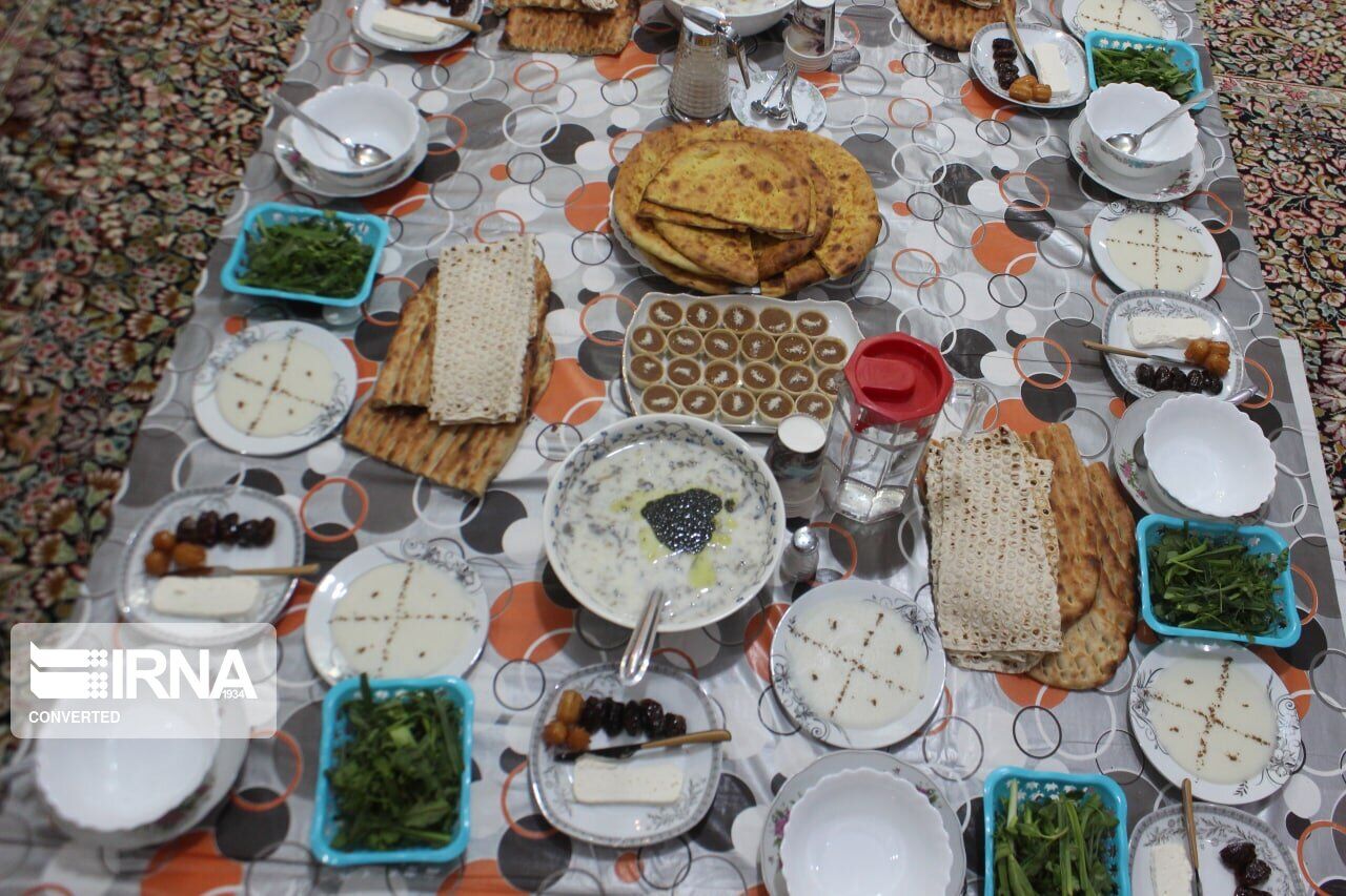 فیلم| فرهنگ افطاری ساده در جوار امامزاده «پیر سرخو» مینودشت