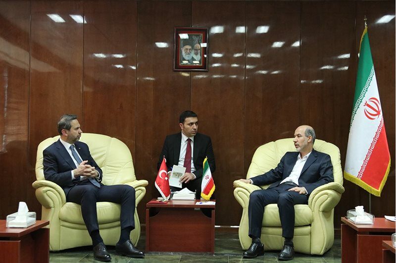آمادگی ایران و ترکیه برای توسعه همکاری‌ها در حوزه برق