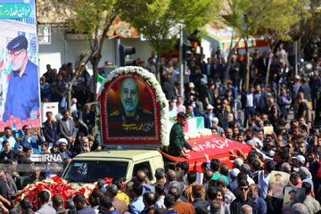 Funeral por el mártir Mohamad Reza Zahedi en Isfahán