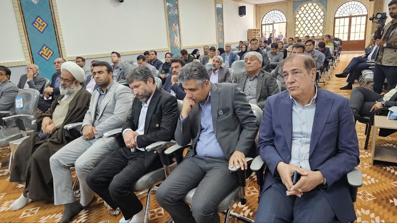 خیران سیرجانی برای آزادی زندانیان ۷۰ میلیارد ریال کمک کردند