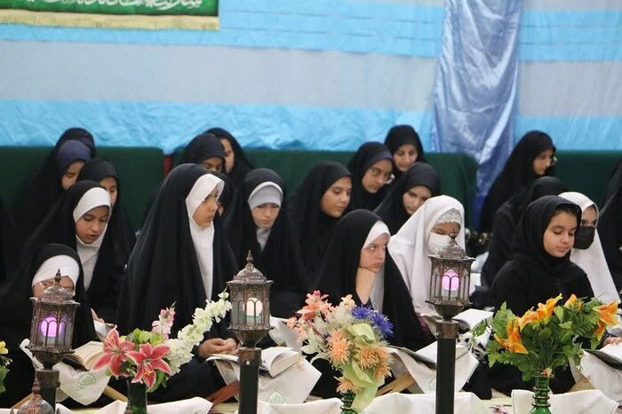 دانش‌آموزان شهرری به یاد شهدای محصل غزه محفل انس با قرآن برپا کردند