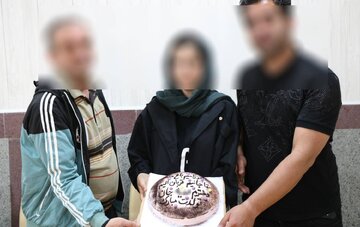 فرزند مددجوی ندامتگاه قزلحصار ۱۴ سالگی را در کنار پدر جشن گرفت