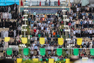 El pueblo de Teherán apoya a la nación palestina en la oración de hoy del Eid al-Fitr