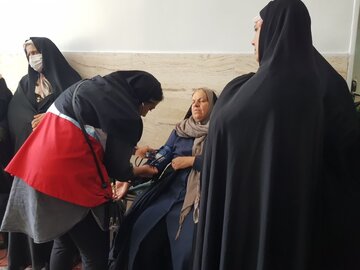هلال‌احمر استان مرکزی به ۶۳۲ نفر از نمازگزاران عید فطر خدمات سلامت ارایه کرد
