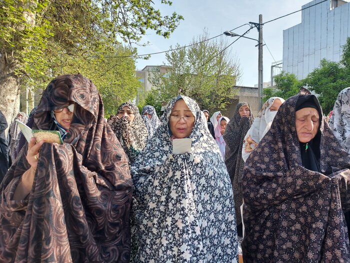 شکوه حضور گنبدیها در نماز عید فطر+ فیلم