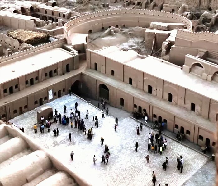 بیش از 266 هزار نفر از اماکن گردشگری بم بازدید کردند