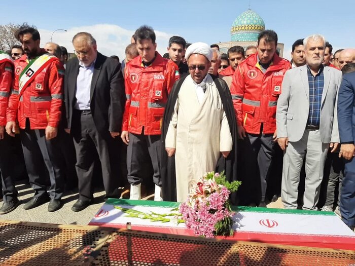 پیکر آتش نشان شهید قزوینی تشییع شد