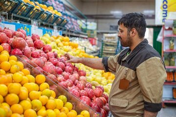 عرضه میوه در میادین تهران ۴۲ درصد ارزان‌تر از سطح شهر