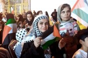 فیلم - قدردانی مردم انقلابی اهواز از عملیات وعده صادق سپاه پاسداران