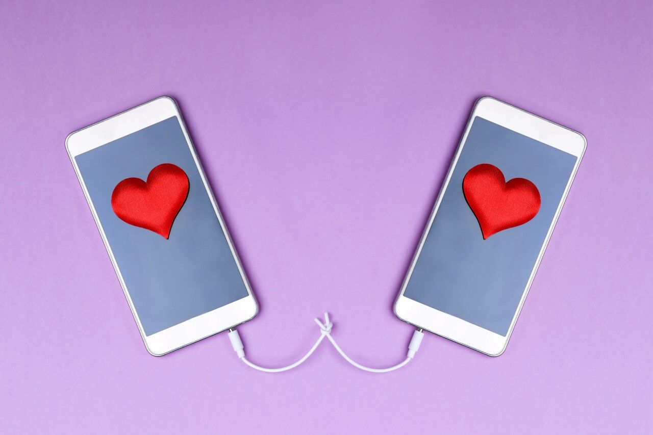 دختر جوان با ارتباط مجازی به دردسر افتاد دختر جوان با ارتباط مجازی به دردسر افتاد