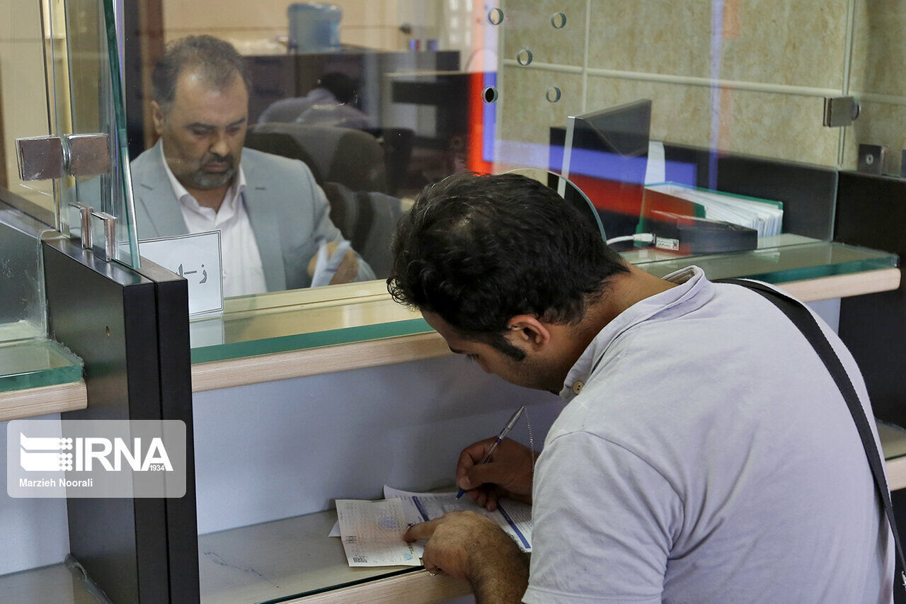 استاندار خوزستان :عملکرد بانکهای استان در حمایت از تولید ضعیف است
