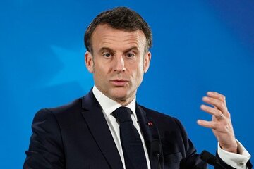هشدار مکرون به وقوع «جنگ داخلی» در فرانسه