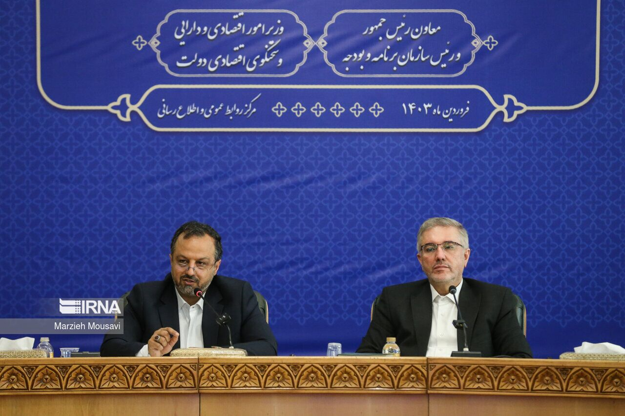 همه حوادث و اتفاقات فروردین امسال؛ از تنبیه متجاوز تا افتخار آفرینی دیپلماسی و میدان