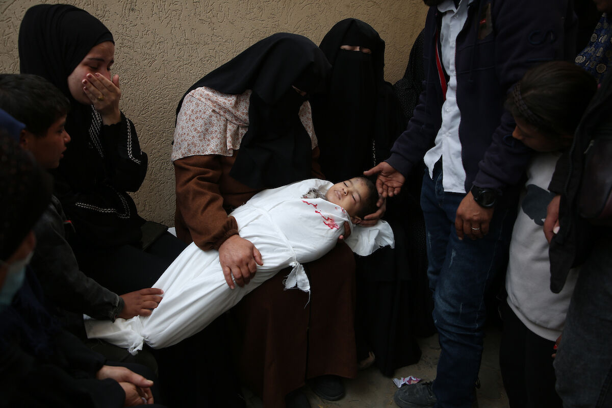 Gaza death toll climbs to 34,049