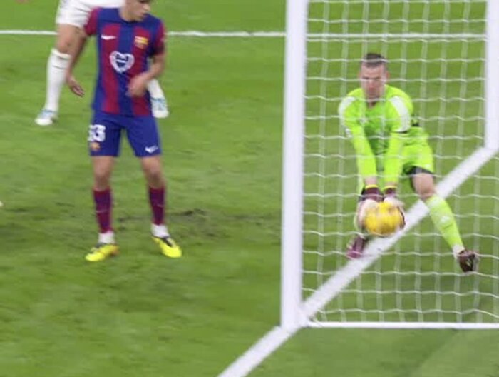 برتری رئالمادرید مقابل بارسلونا در بلینگتایم؛ گام بلند کهکشانیها برای قهرمانی