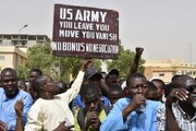 Nijerli protestocular Amerikan askerlerinin ülkelerini terk etmesini istedi 