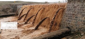 سیل، ۵۰۰ میلیارد ریال به طرح‌های آبخیزداری مهریز یزد خسارت زد