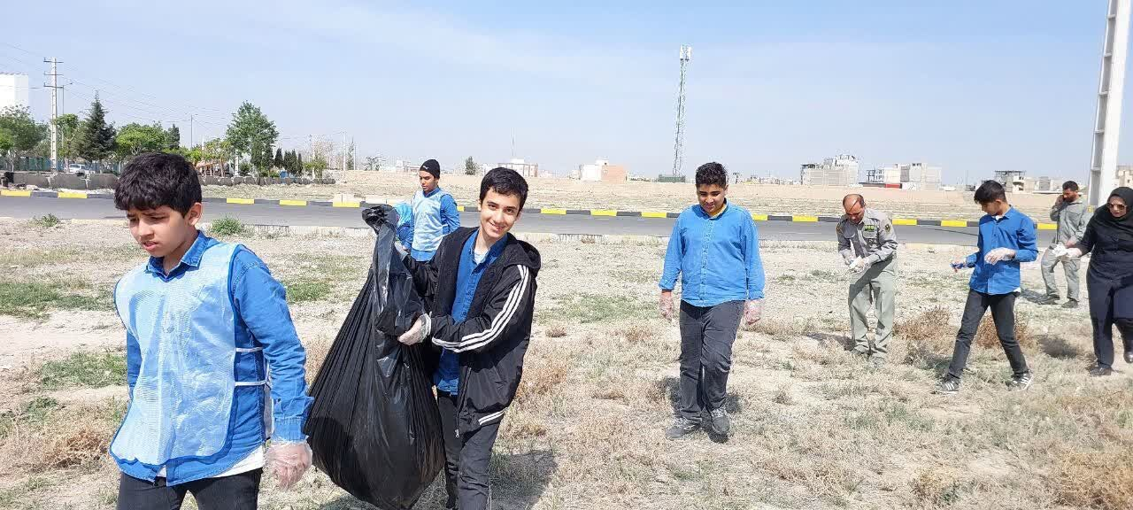 رئیس محیط زیست ملارد: زنان خانه‌دار در کاهش مصرف پلاستیک مشارکت کنند