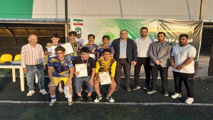 «کاسپین آبی ساری» قهرمان مینی فوتبال زیر ۱۴ سال مازندران شد