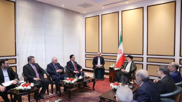 سیاستِ نگاه به آسیا و فرصت طلایی بازار های جدید تجاری برای ایران