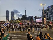 تظاهرات اطراف «کنست» در پی عدم تصویب طرح «سلب اعتماد از کابینه نتانیاهو» + فیلم