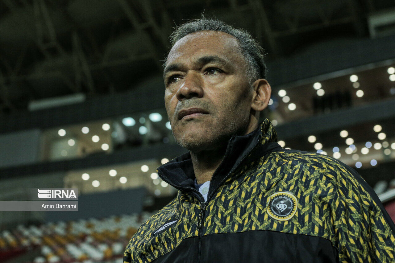 Sepahan'ın Portekizli teknik direktörü Müslüman oldu