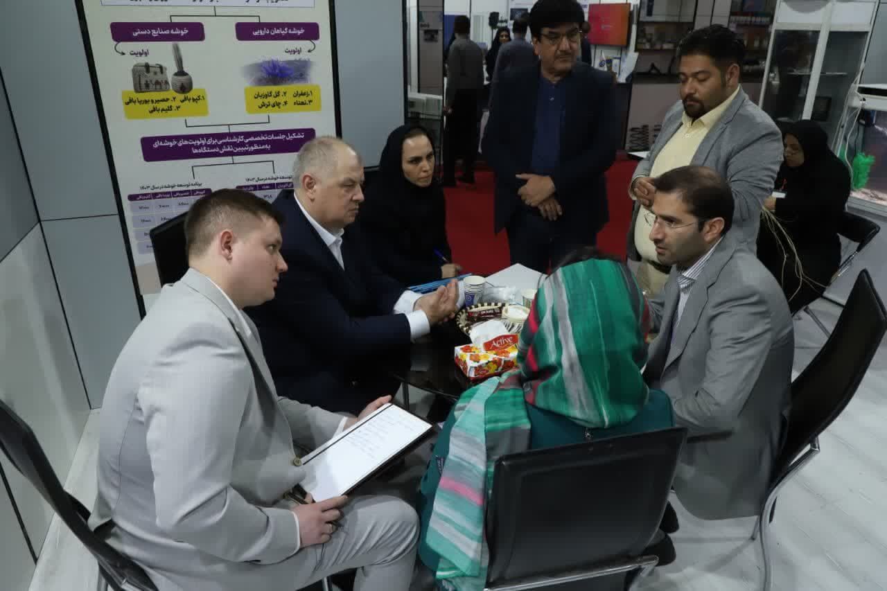 فرصتهای سرمایهگذاری خوزستان مورد توجه هیاتهای تجاری اوراسیا قرار گرفت فرصتهای سرمایهگذاری خوزستان مورد توجه هیاتهای تجاری اوراسیا قرار گرفت