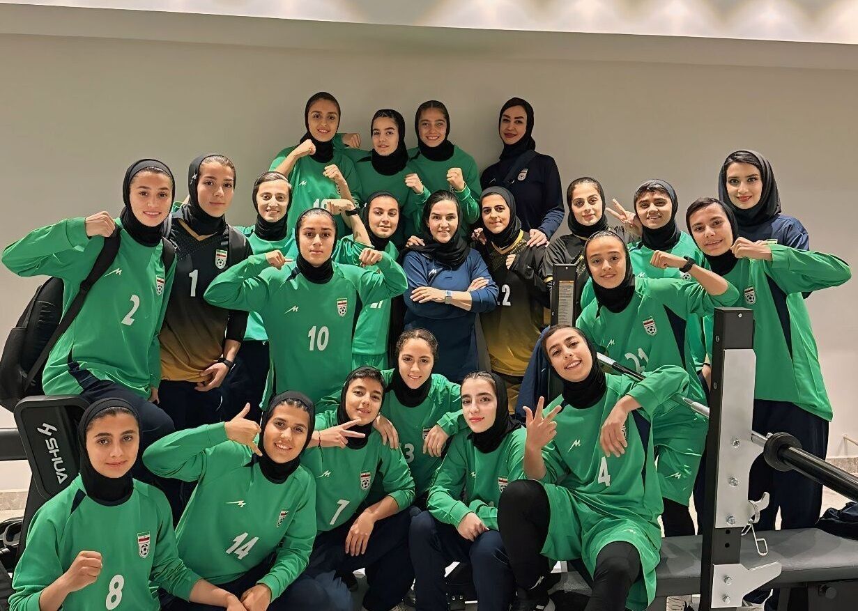 فتيات ايران يحرزن لقب بطولة آسيا الوسطى لكرة القدم تحت 18 سنة
