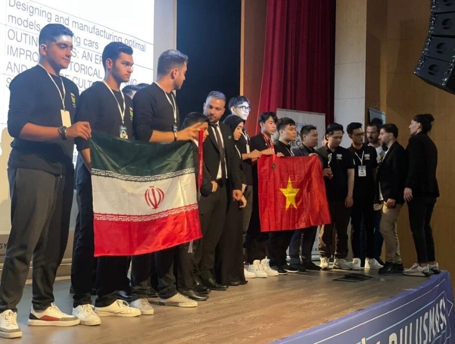 İran takımı, Türkiye'nin fikir ve teknoloji etkinliğinde 5 altın madalya kazandı