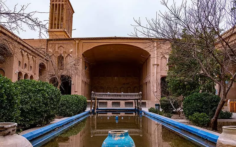 خانه لاریها در یزد، نمونهای اصیل از خانههای کویری