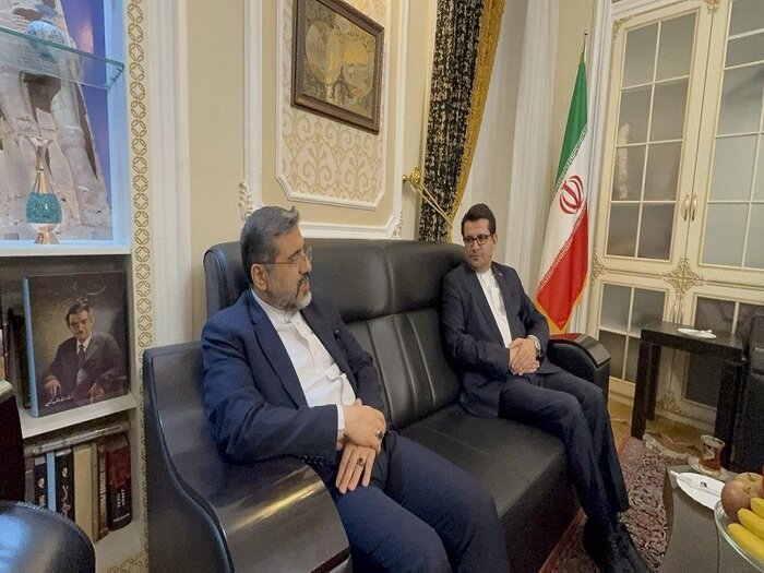 وزیر فرهنگ در سفارت ایران در جمهوری آذربایجان حضور یافت