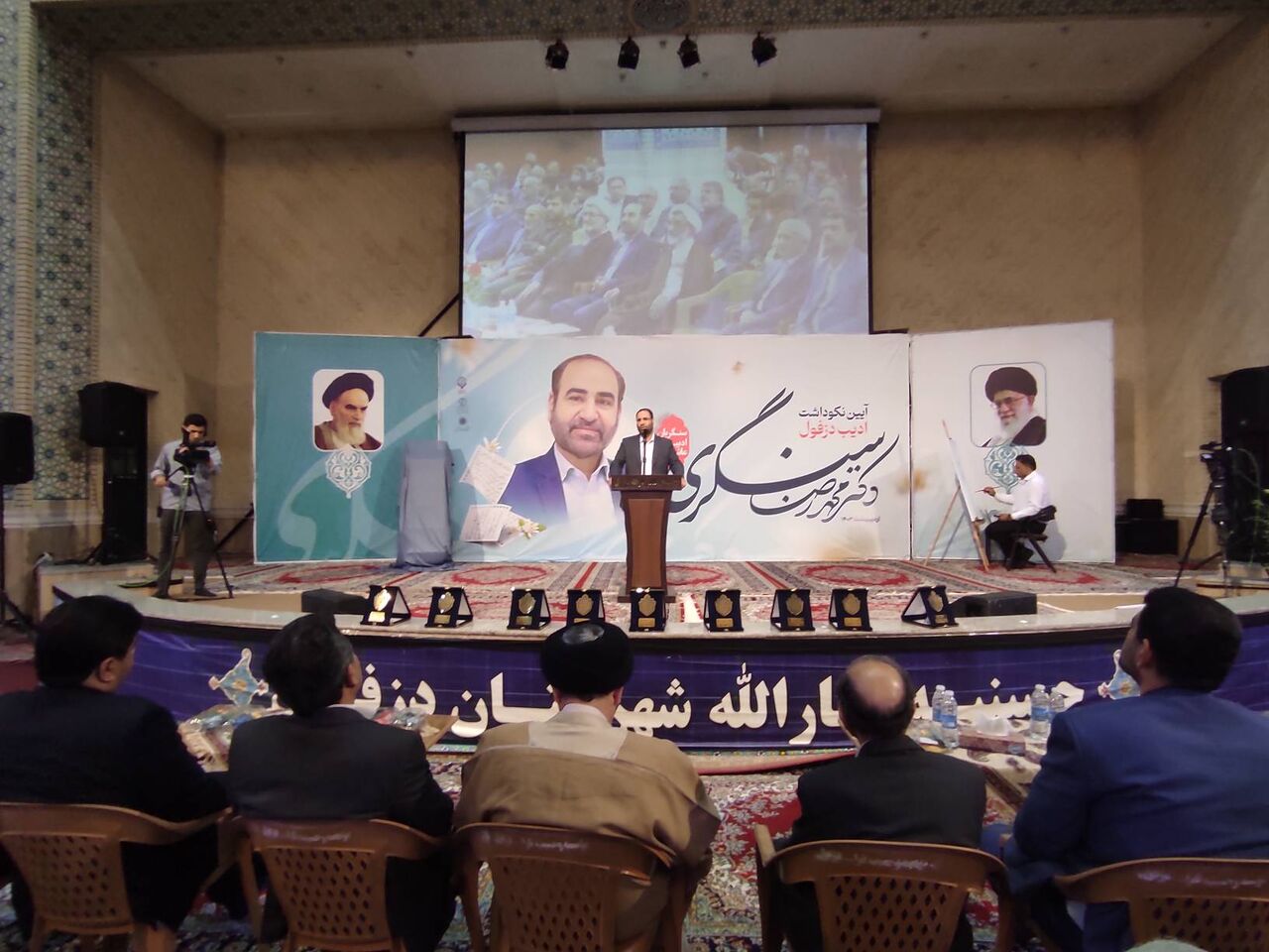 وزیر آموزش و پرورش: گرامیداشت مقام معلم وظیفهای همگانی است